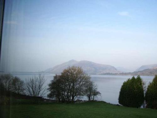 Campfield House Bed & Breakfast Fort William Exterior photo