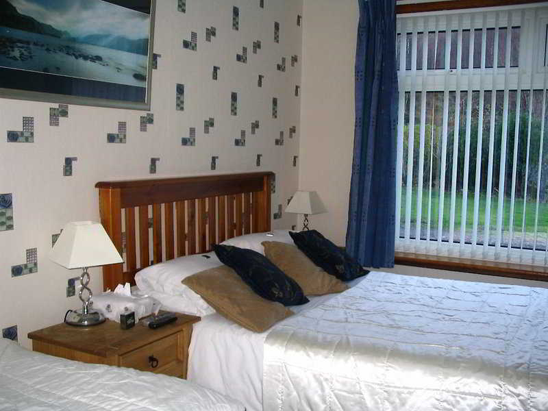 Campfield House Bed & Breakfast Fort William Exterior photo